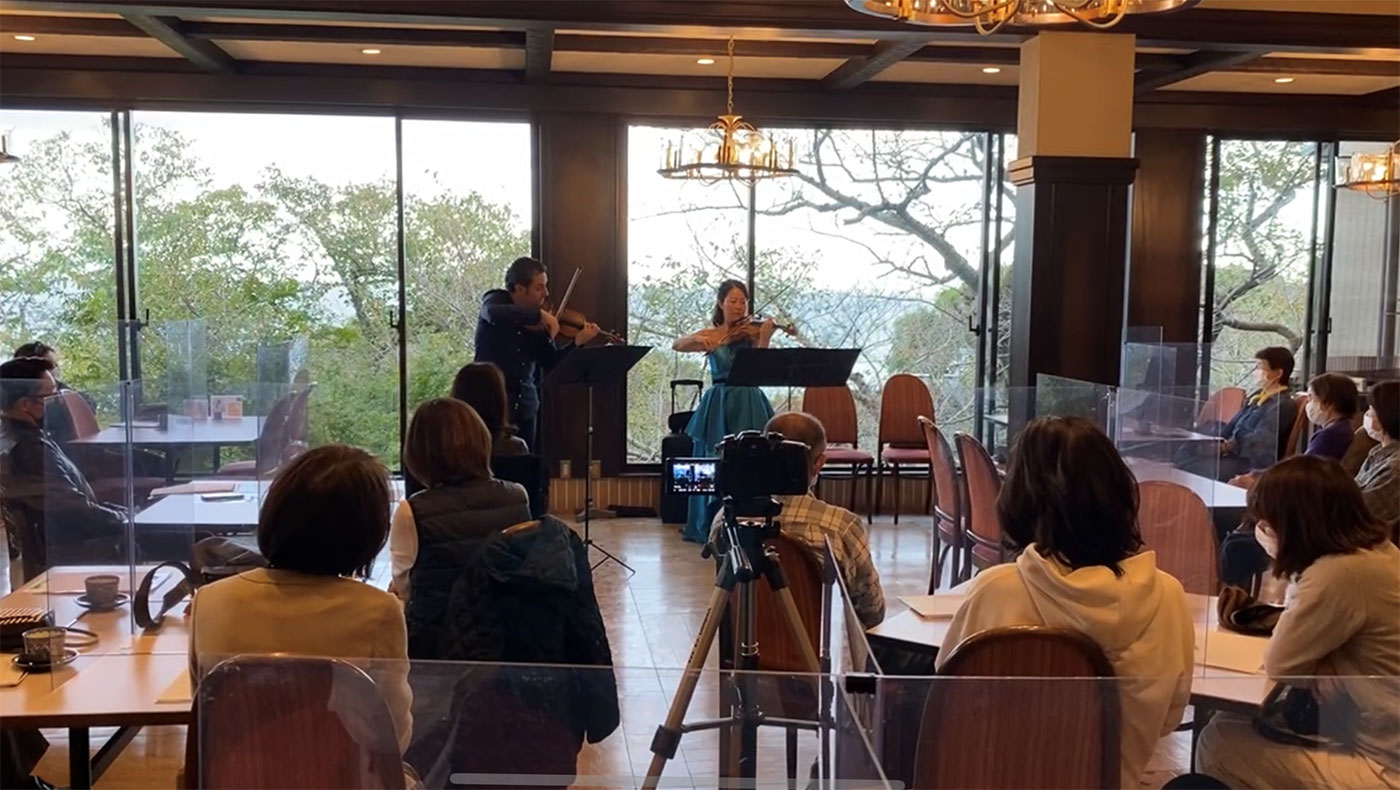 マウロ・イウラートさんと幸田聡子さんの演奏