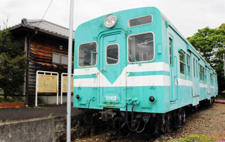 esowと川　『廃屋』 ESOW「モノクロ」 （代官山 蔦屋書店） ｜Tokyo Art Beat