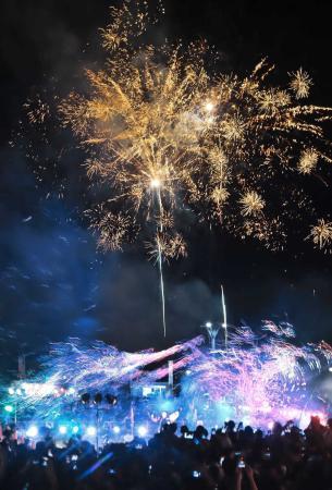 8月1日】ナイトバブルショーと花火で夏を満喫 飲食ブースや総おどりも